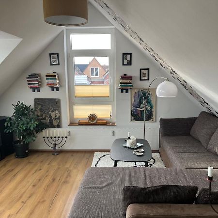 Gemuetliche Wohnung Mitten In Esens Extérieur photo