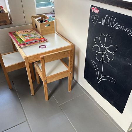 Gemuetliche Wohnung Mitten In Esens Extérieur photo